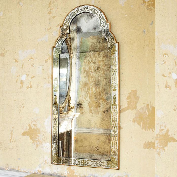 Queen Anne Mirror