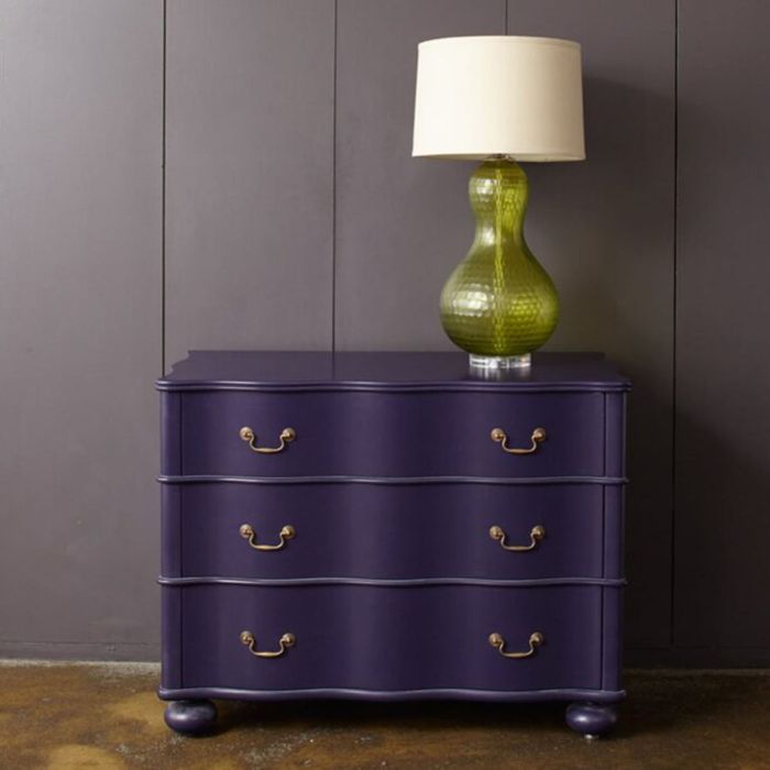 Regency Wave Chest