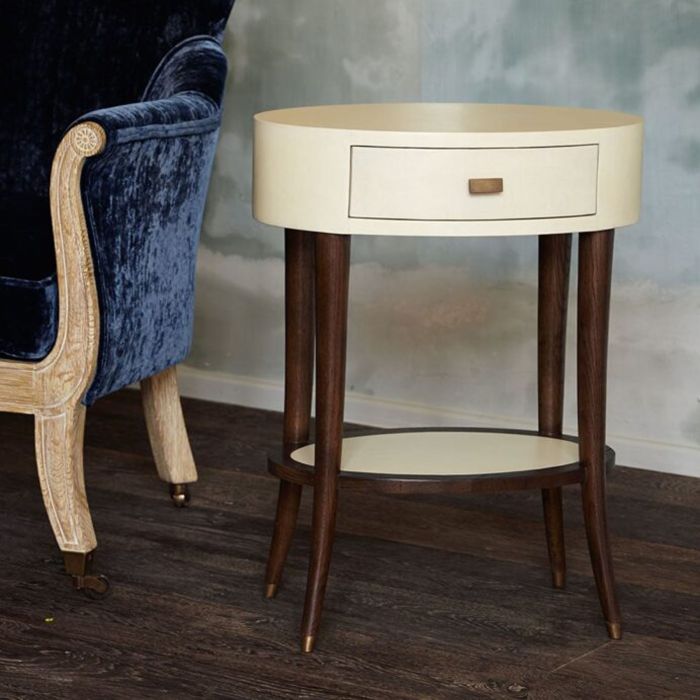 Cavelle Bedside