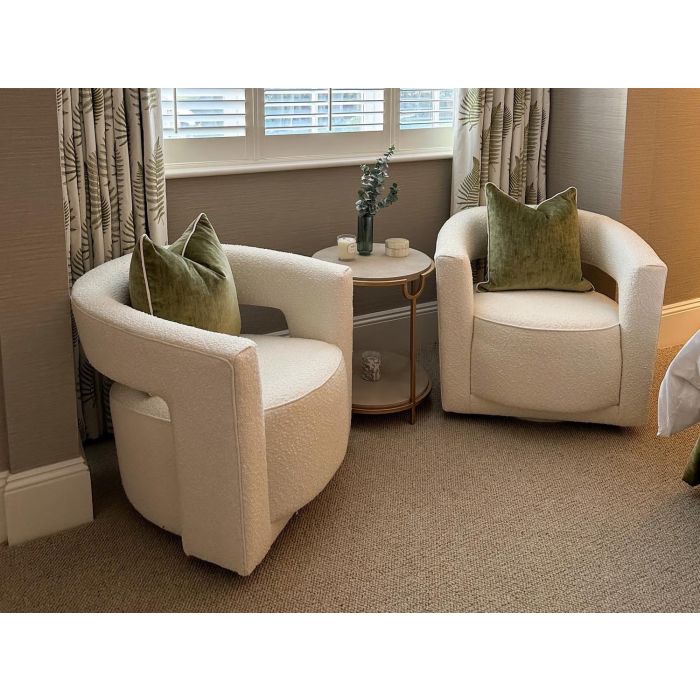Madison Modern swivel chair in white boucle fabric